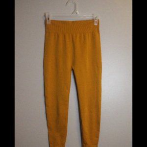 Mustard yellow leggings